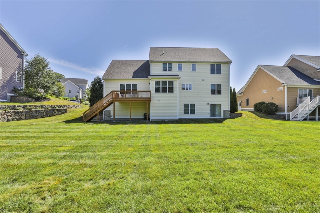 34 Winship Dr