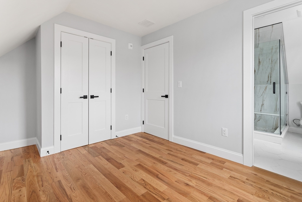 36 Burnside Ave # 3