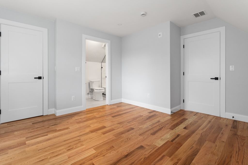 36 Burnside Ave # 3