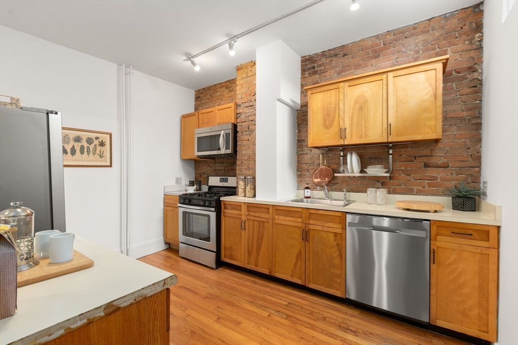 308 Brookline Street # 3B