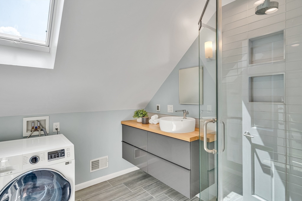 11 Chandler St # 2