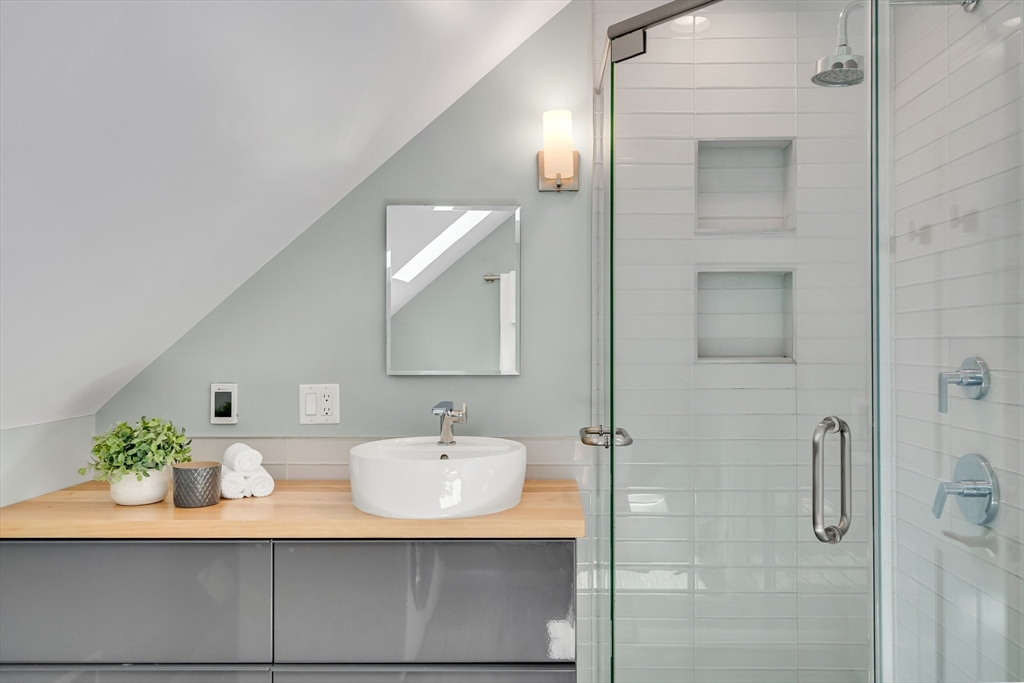 11 Chandler St # 2