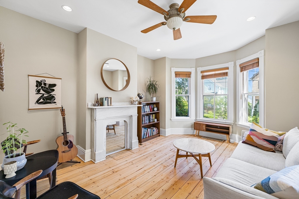 150 Trenton St # 150
