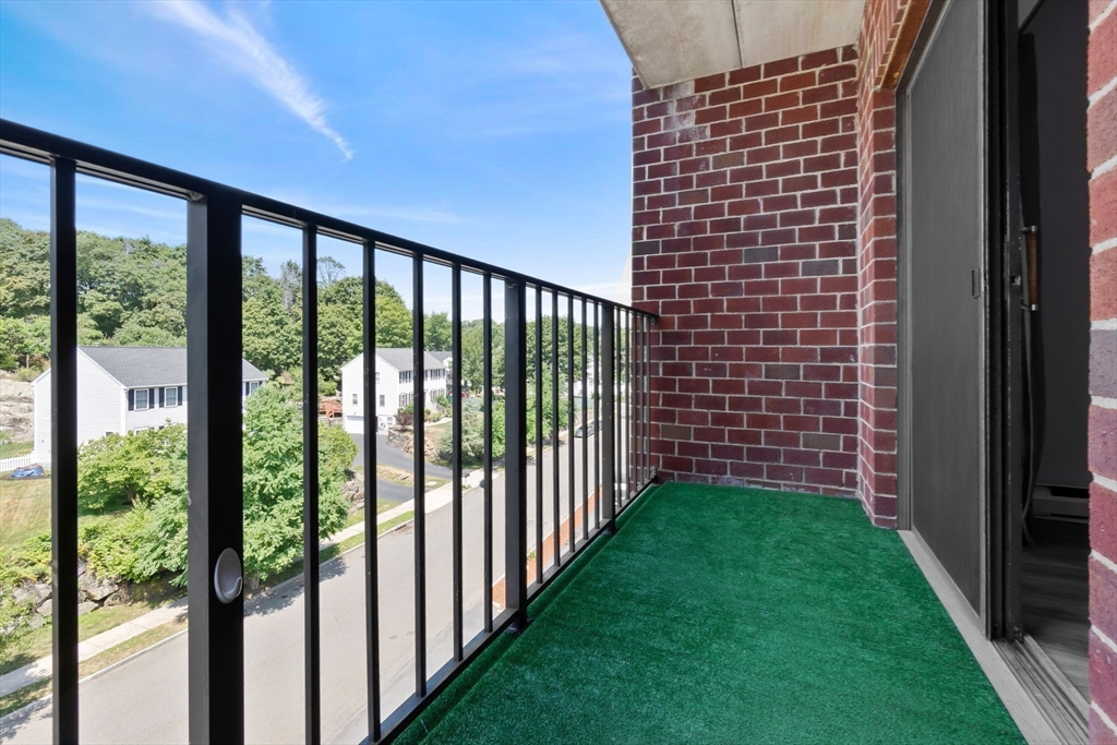 133 Franklin St # 503