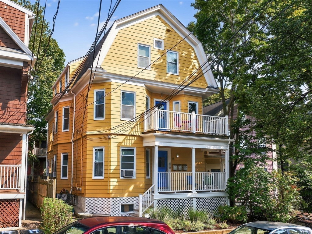 17 Linden Avenue # 2