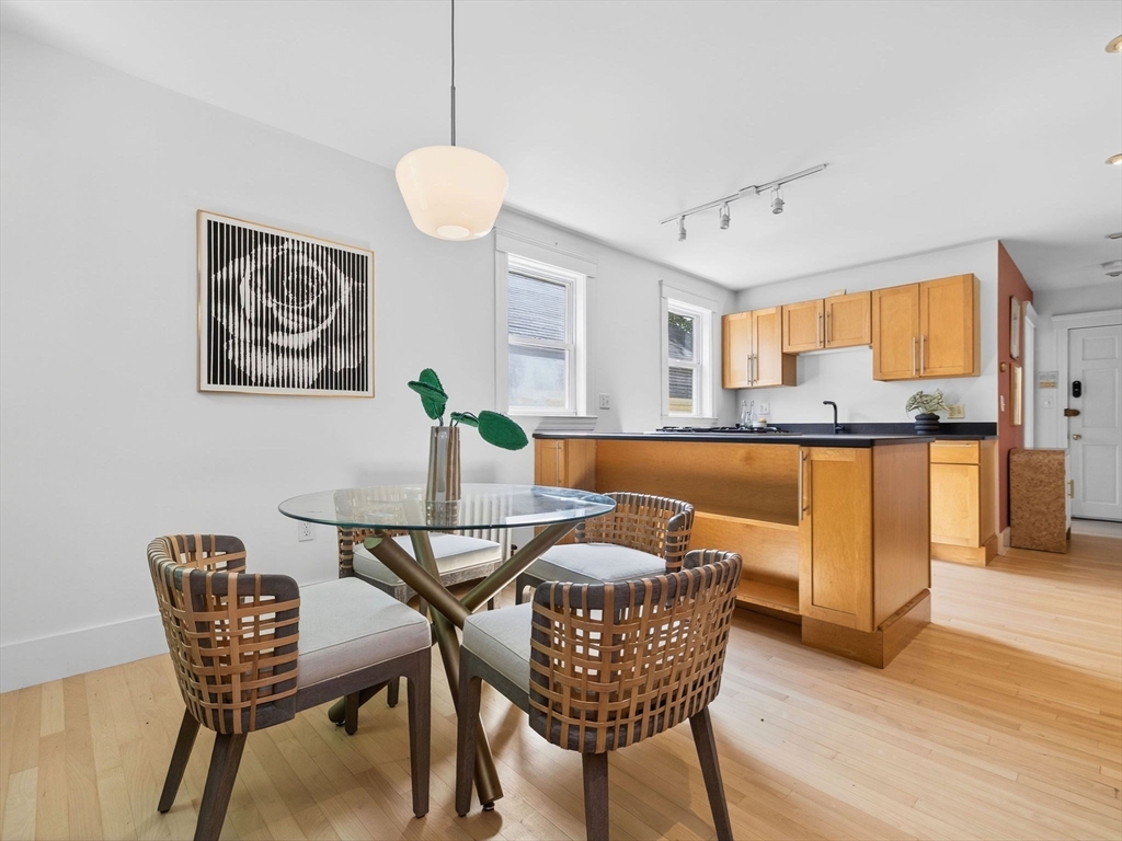 17 Linden Avenue # 2
