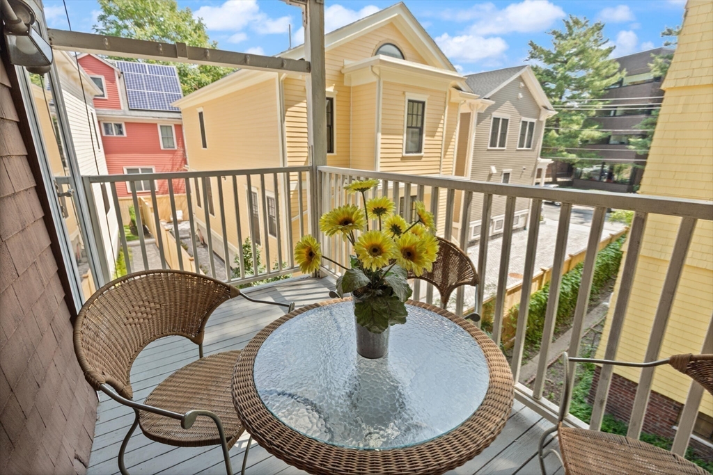 70 Hammond St # 2