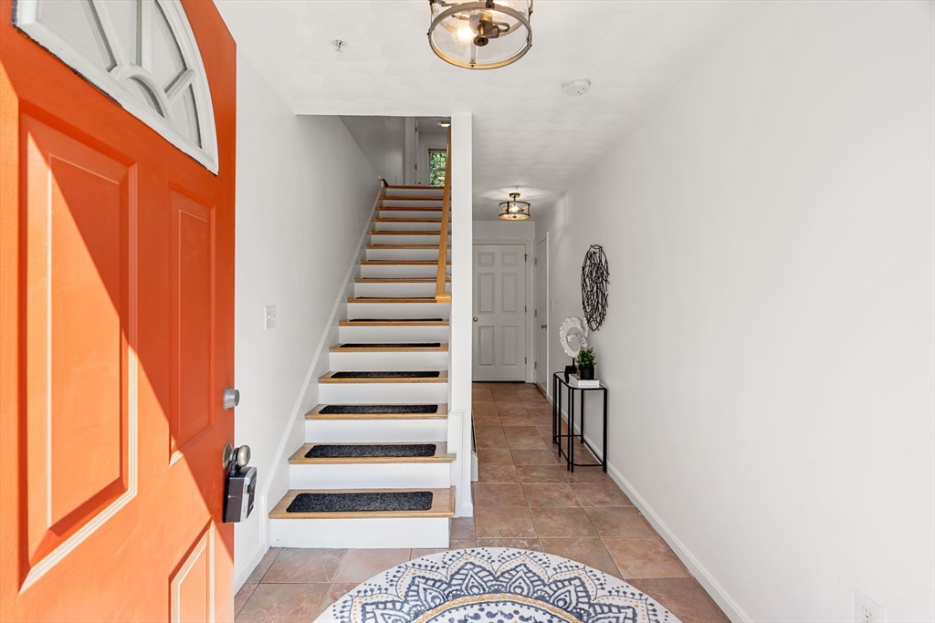 997 Main St # 1