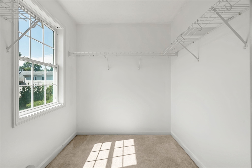 997 Main St # 1