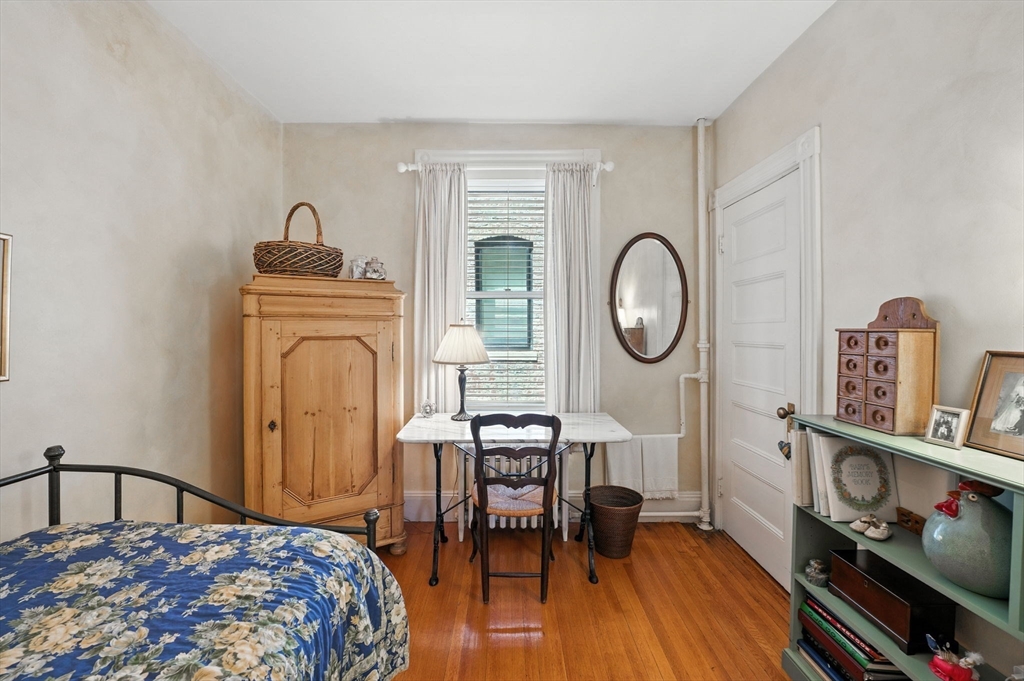 26 Hurlbut Street # 3