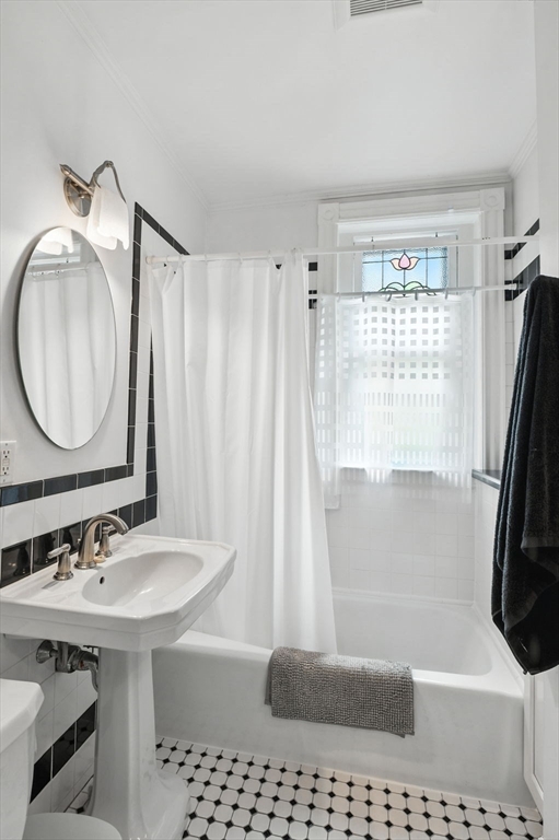 26 Hurlbut Street # 3