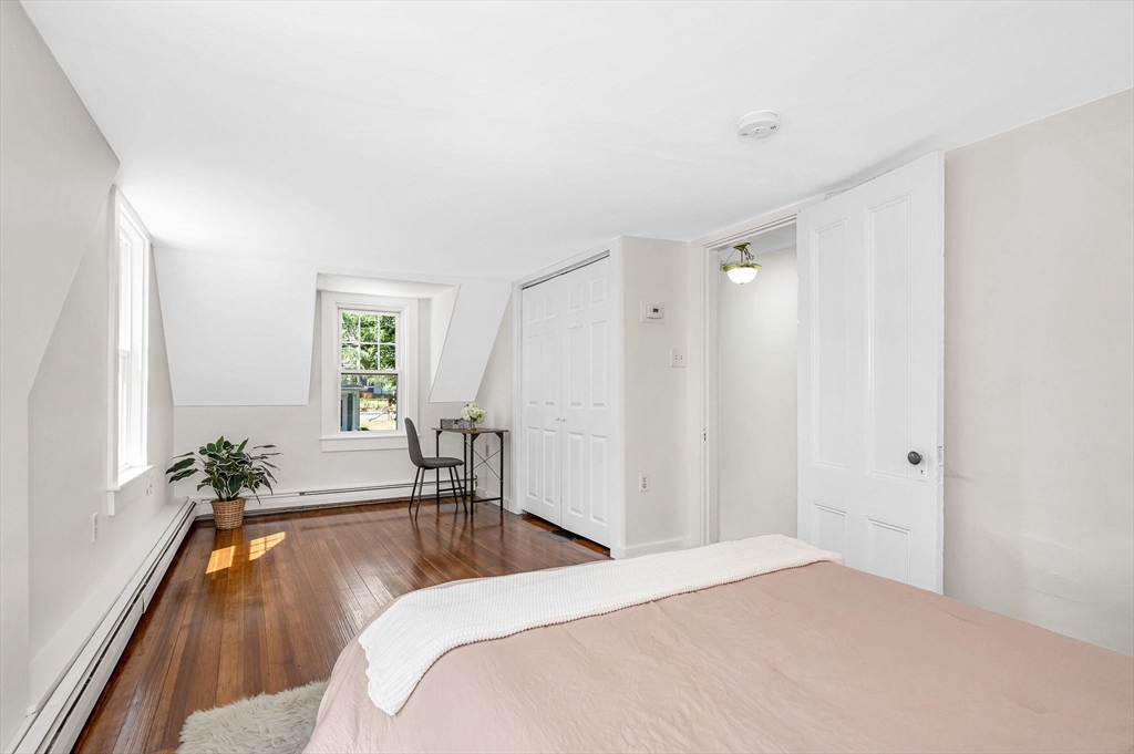 17 Swains Pond Ave