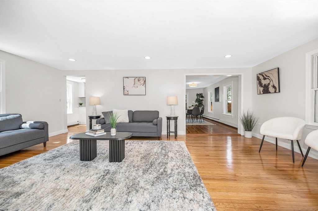 17 Swains Pond Ave