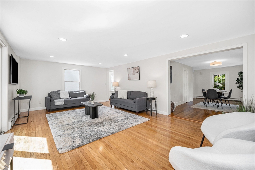 17 Swains Pond Ave