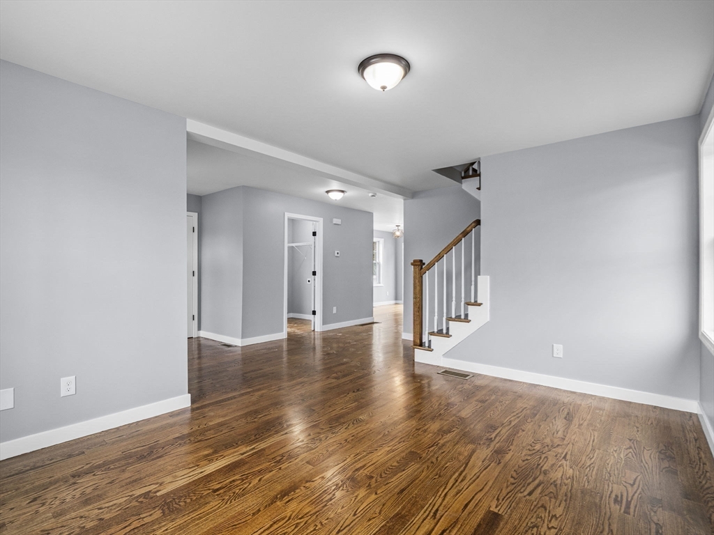 257 Aiken Ave