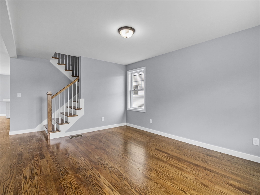 257 Aiken Ave