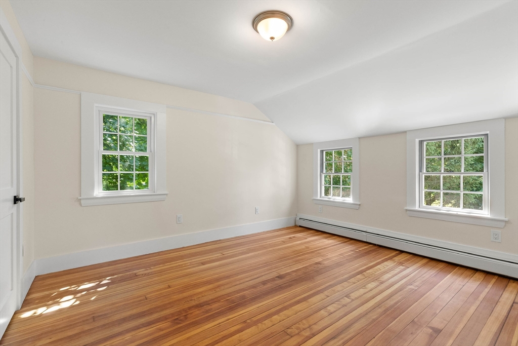 332 S Main St