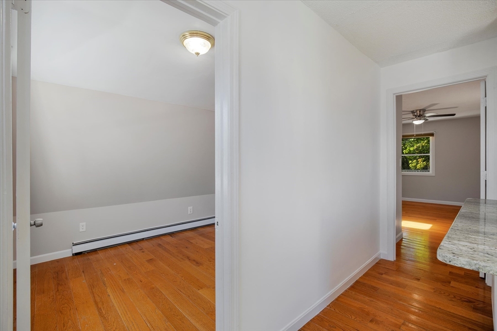 23-25 Richardson St