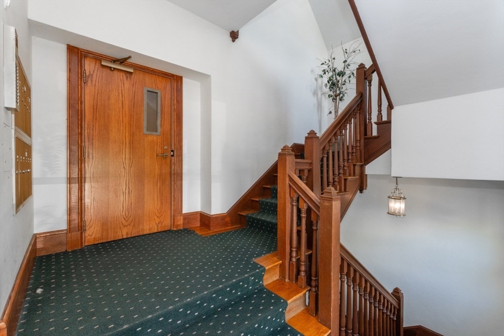 115 Washington St # 3D