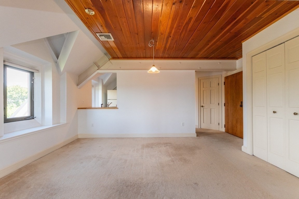 115 Washington St # 3D