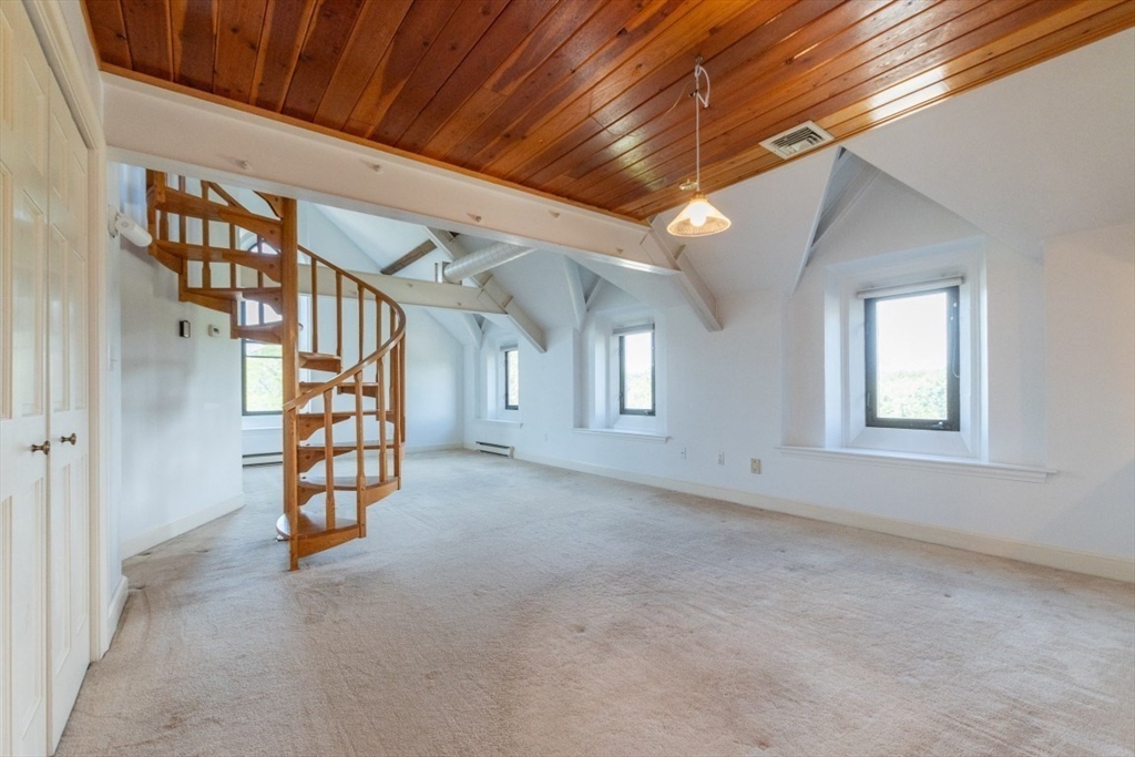 115 Washington St # 3D