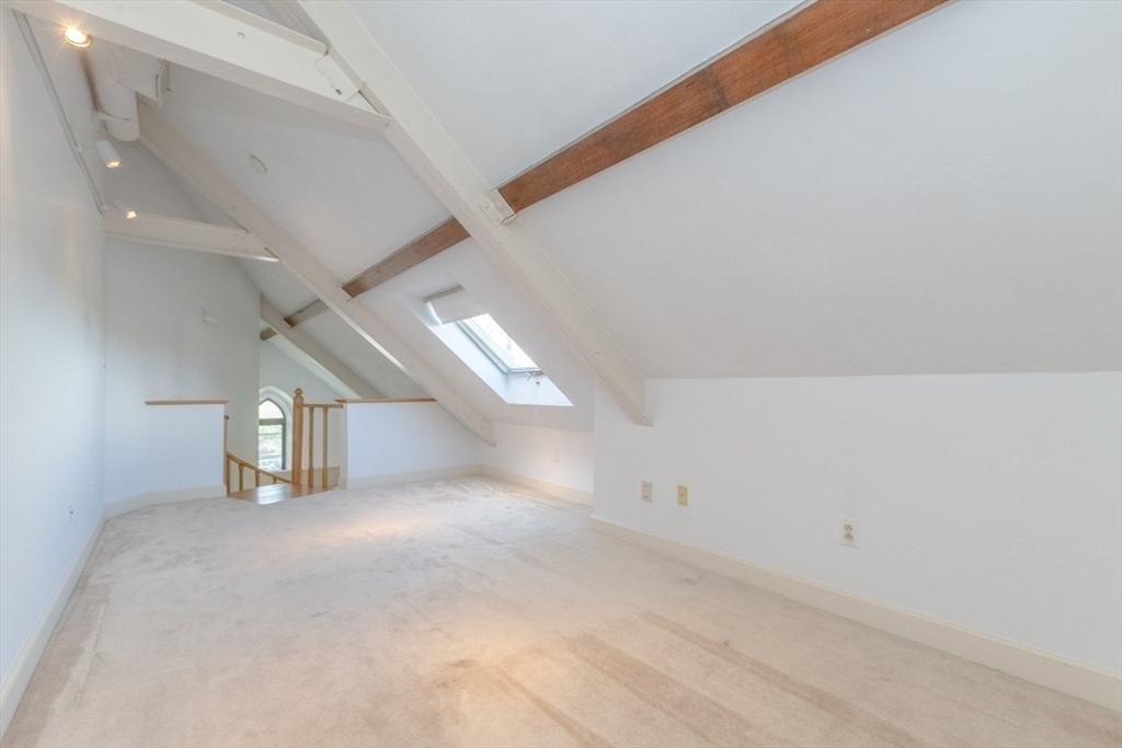 115 Washington St # 3D