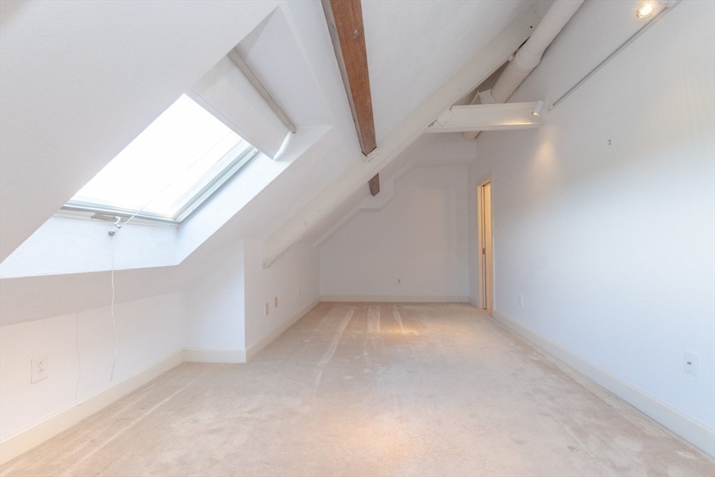115 Washington St # 3D