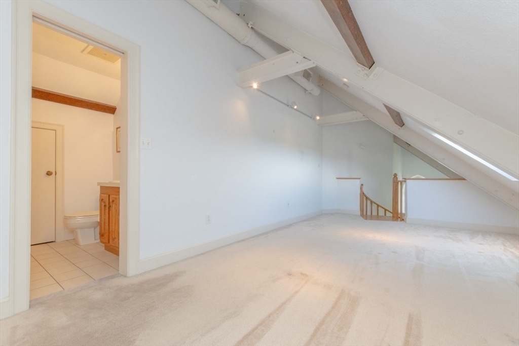 115 Washington St # 3D