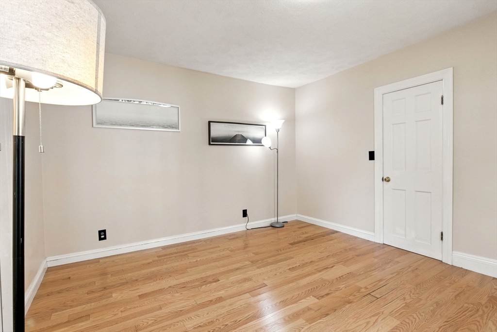 55 Warren Ave