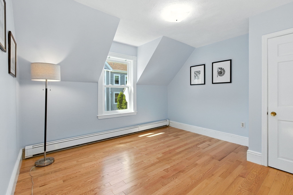 55 Warren Ave