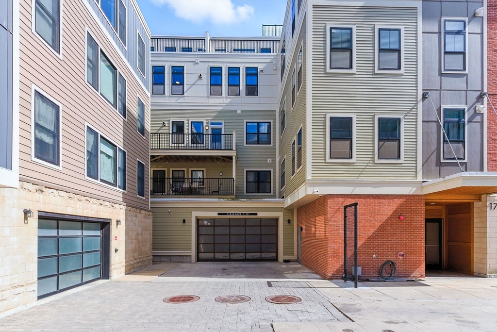 170 W Broadway # 410