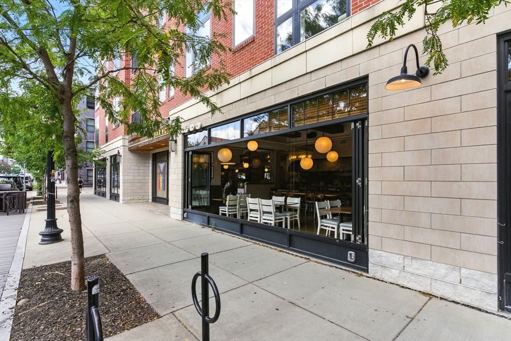 170 W Broadway # 410