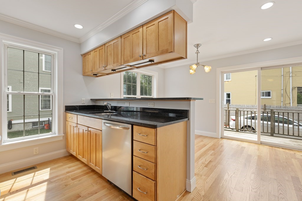 54-60 Holton St # 58