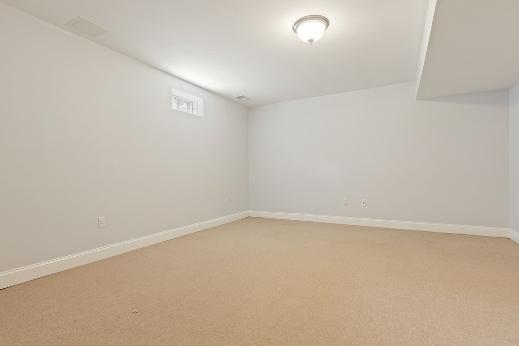 54-60 Holton St # 58