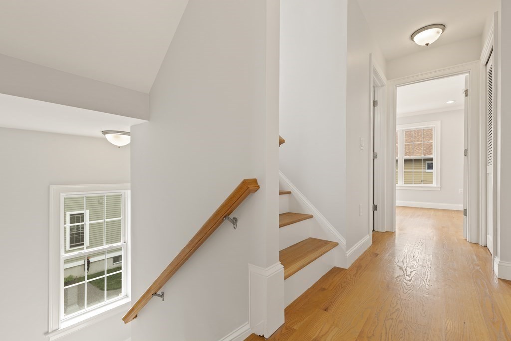 54-60 Holton St # 58