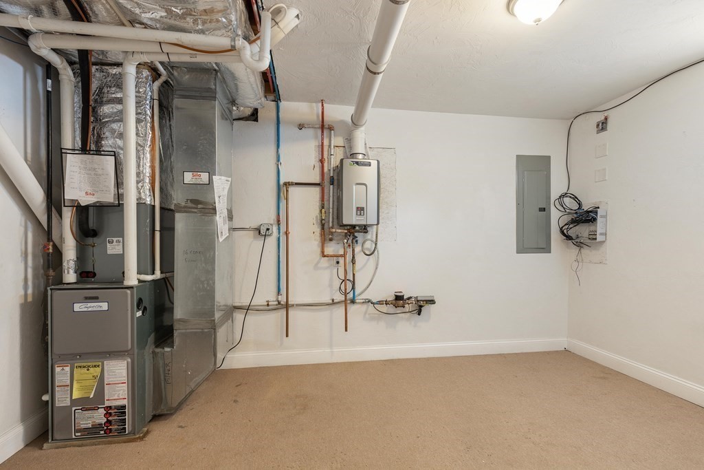54-60 Holton St # 58