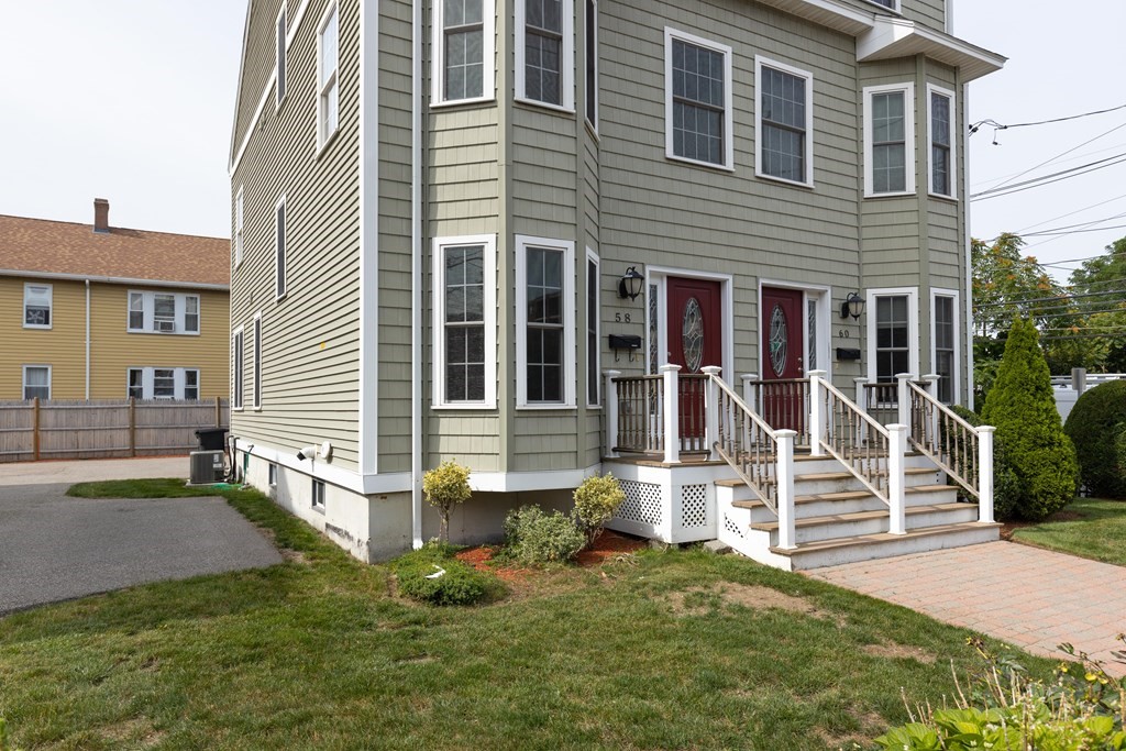 54-60 Holton St # 58