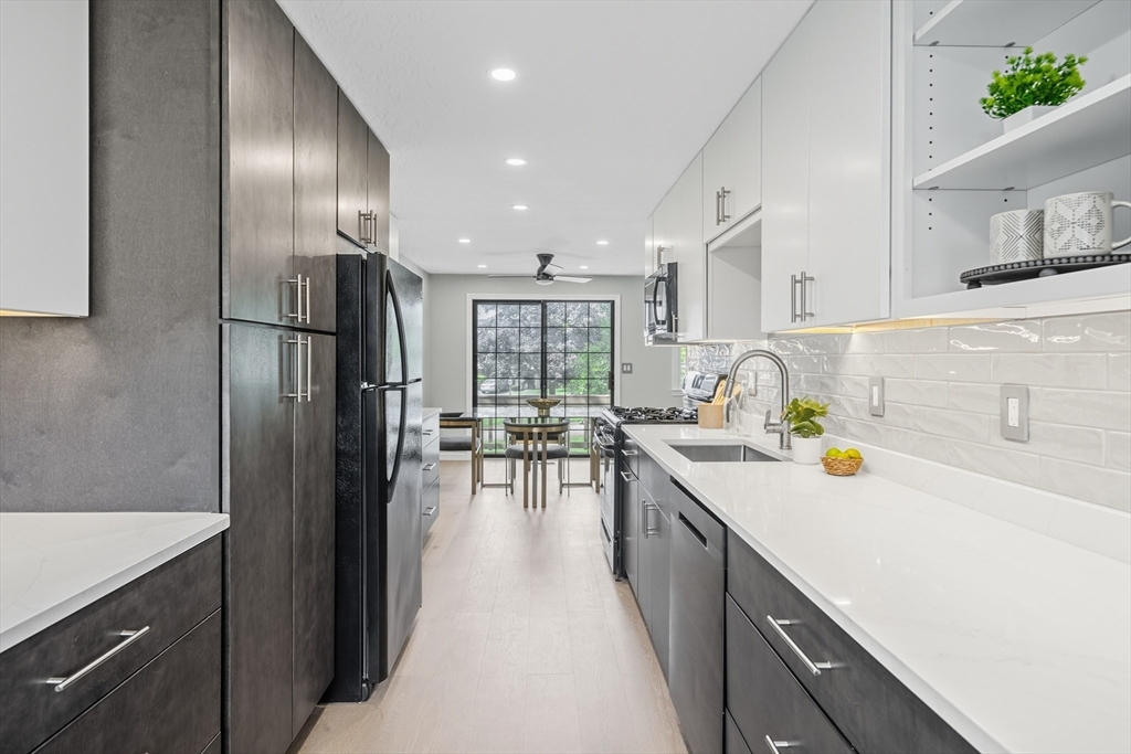261 Apache Way # 261