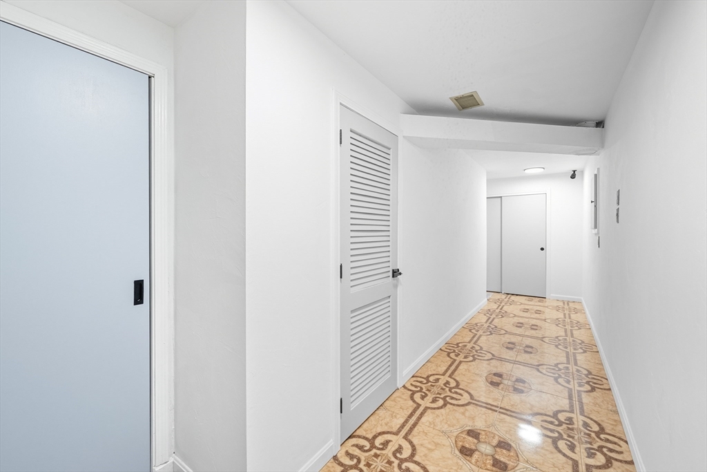 261 Apache Way # 261