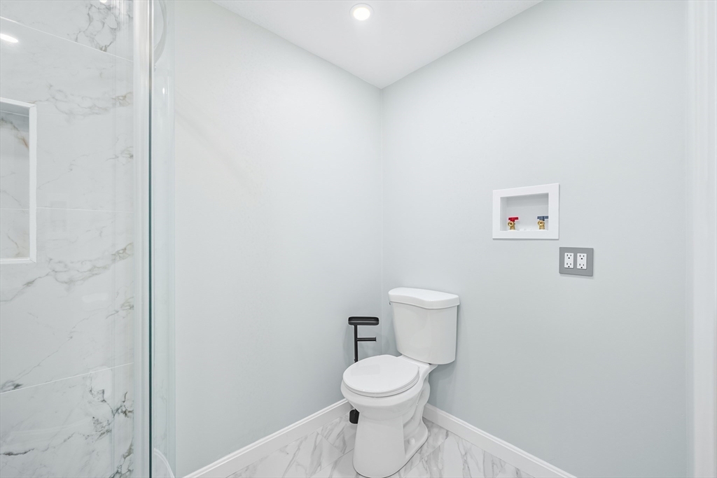 261 Apache Way # 261