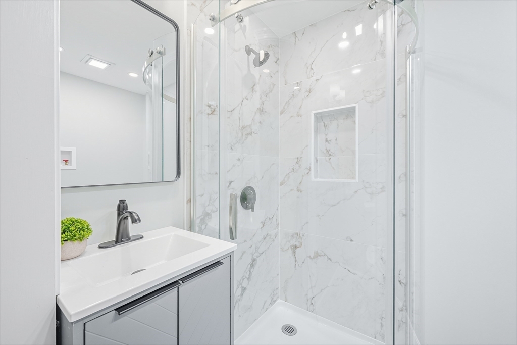 261 Apache Way # 261