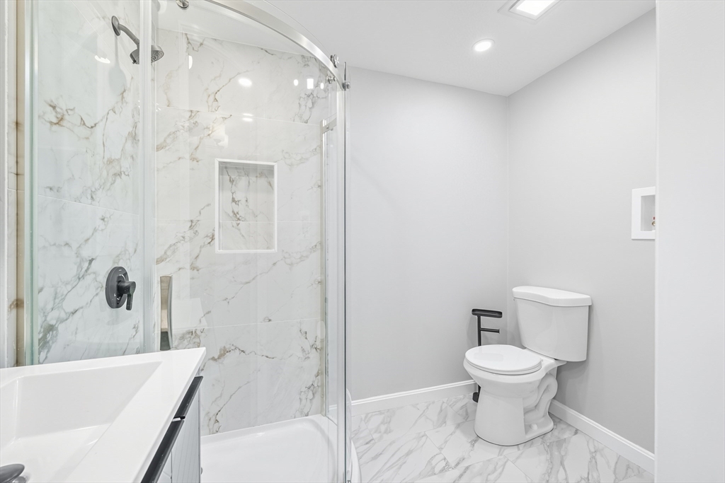 261 Apache Way # 261