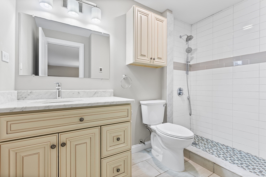10 Roberts St # 14