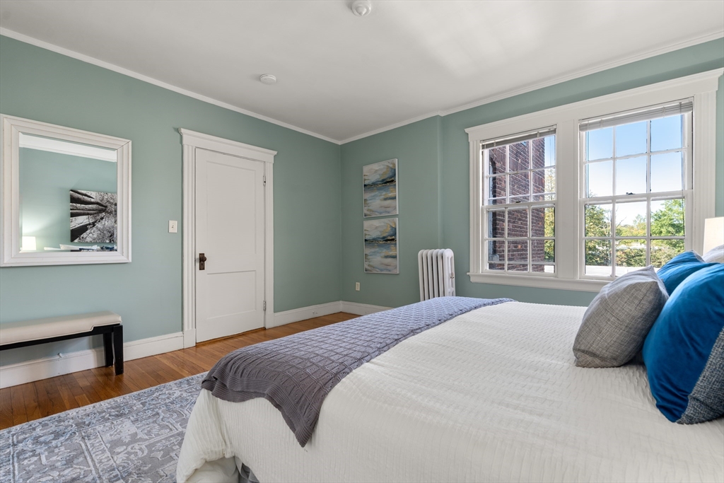 43 Linnaean Street # 42A
