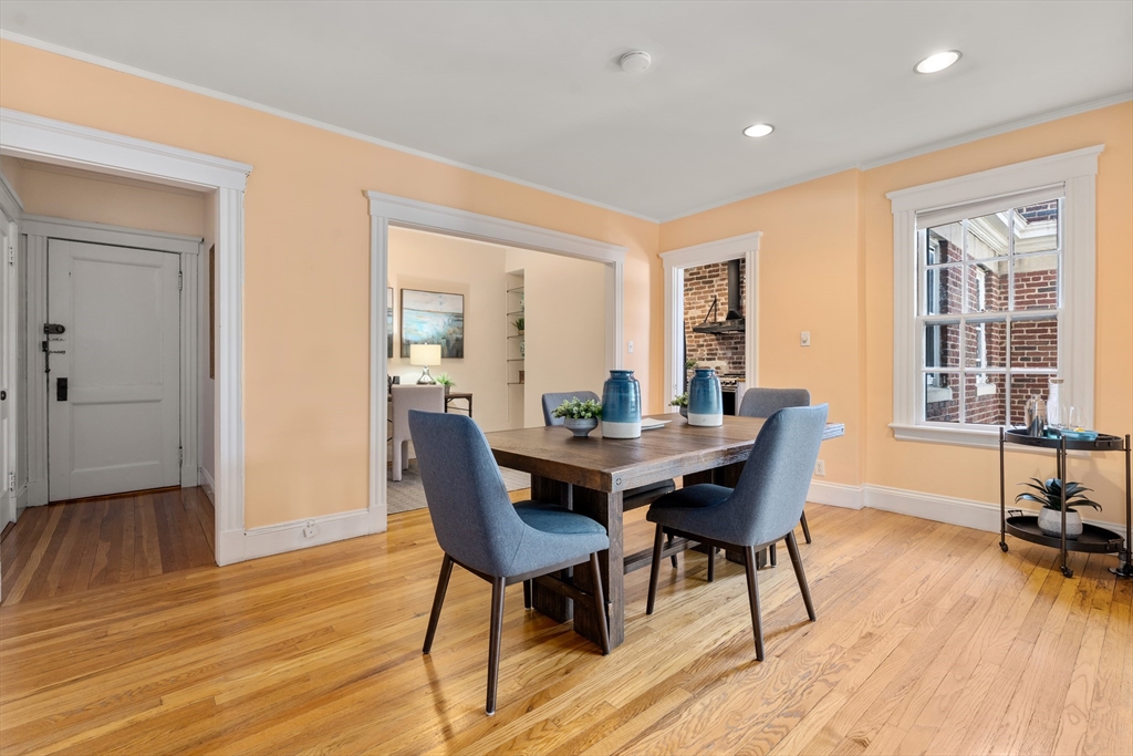 43 Linnaean Street # 42A