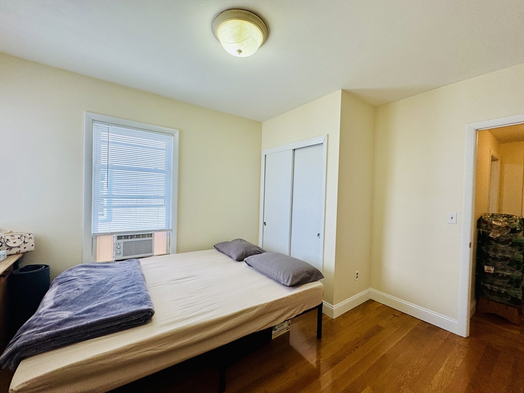 59 Waverly Street # 2