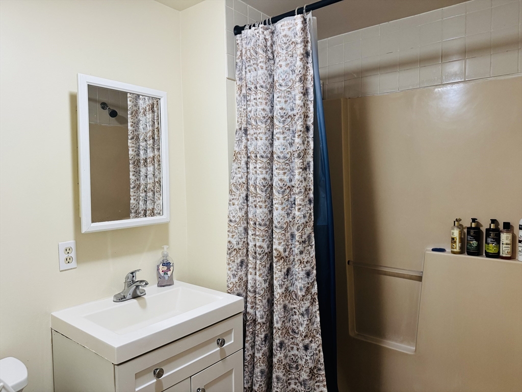 59 Waverly Street # 2