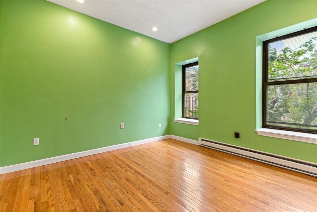 231 W Newton St # 3