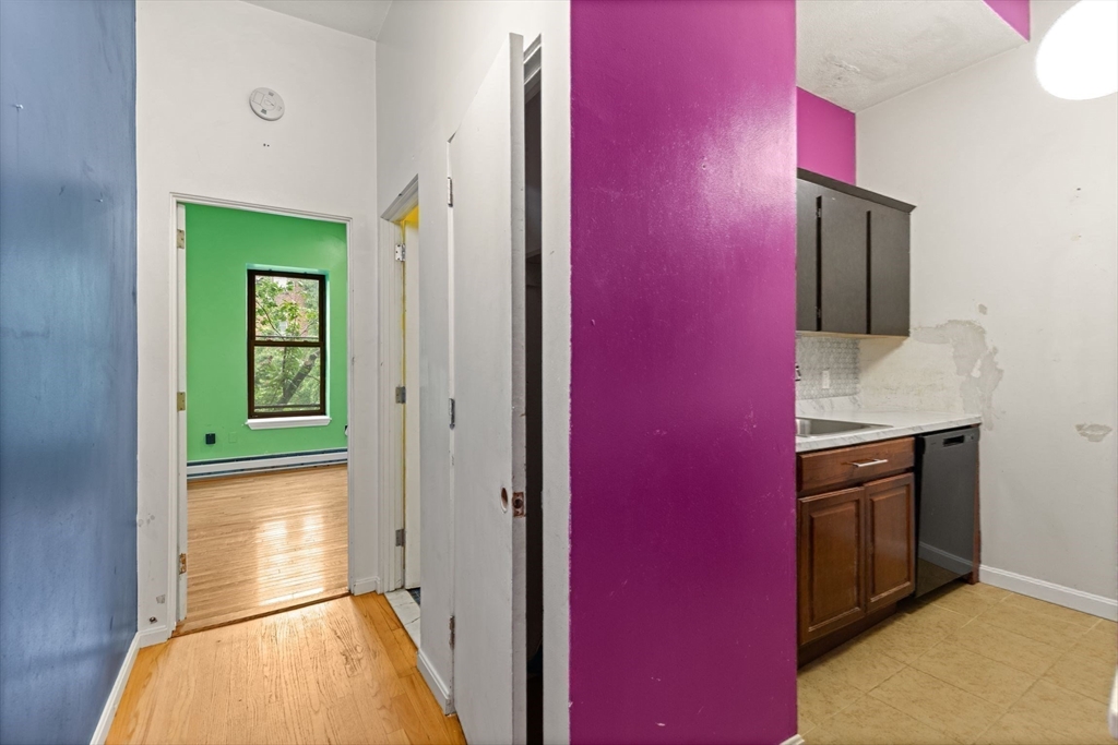231 W Newton St # 3