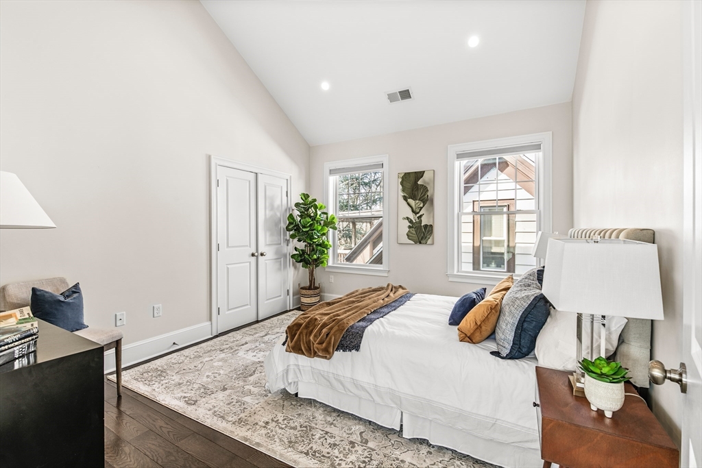 384 Highland Ave # 3
